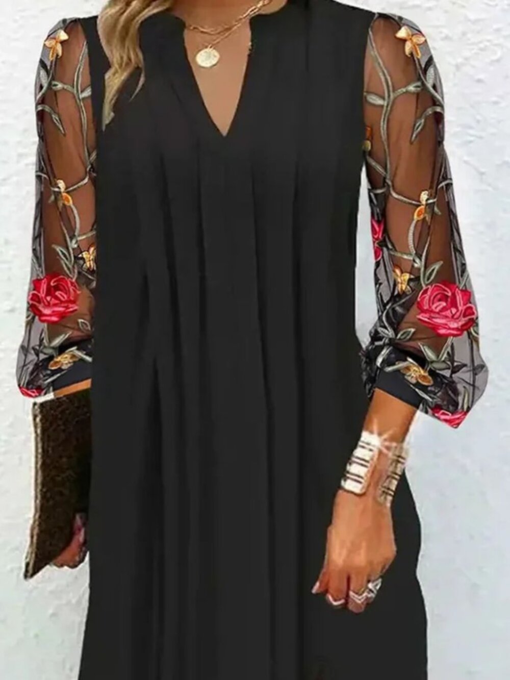 Harper & Wells Camille | Elegant Floral Sleeve Dress - Black / S